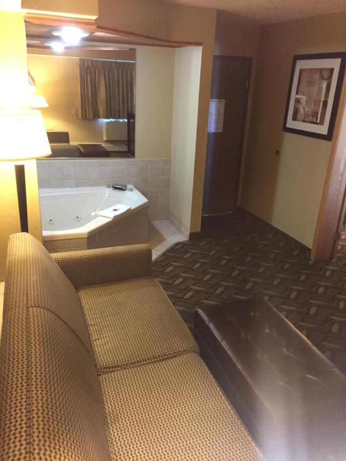 Queen Suite - Non-Smoking at Days Inn by Wyndham Bismarck