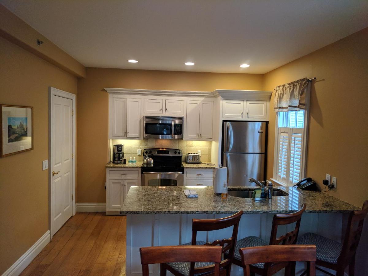 Three-Bedroom Apartment at Pelham Court Hotel
