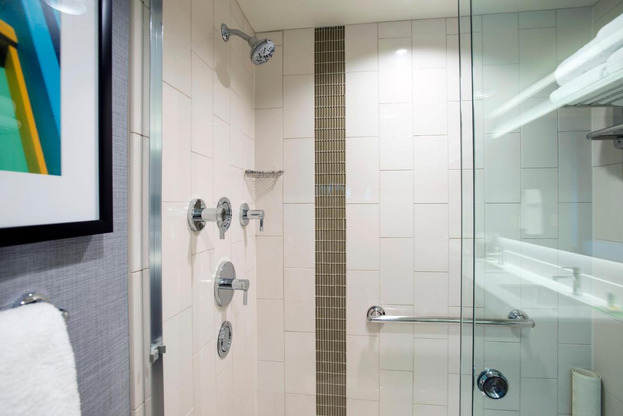 Deluxe Quadruple Room at Hyatt Place Cincinnati / Sharonville Convention Center