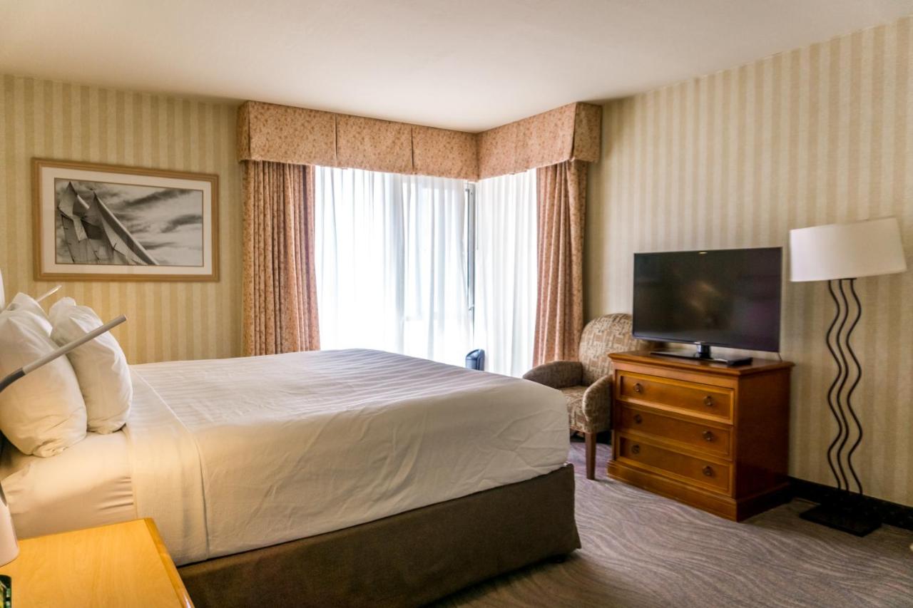 Penthouse Suite at Wharf Inn