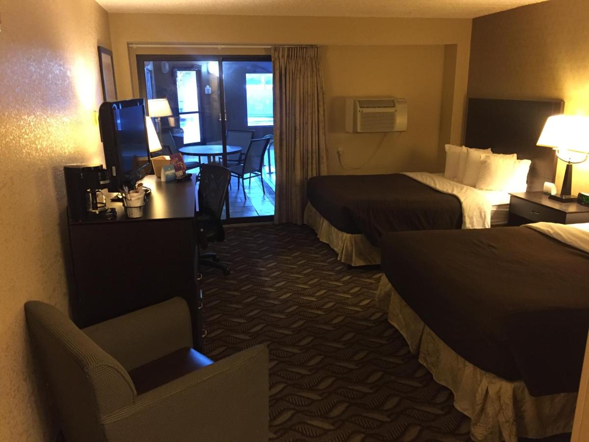 Queen Room with Two Queen Beds - Non-Smoking at Days Inn by Wyndham Bismarck
