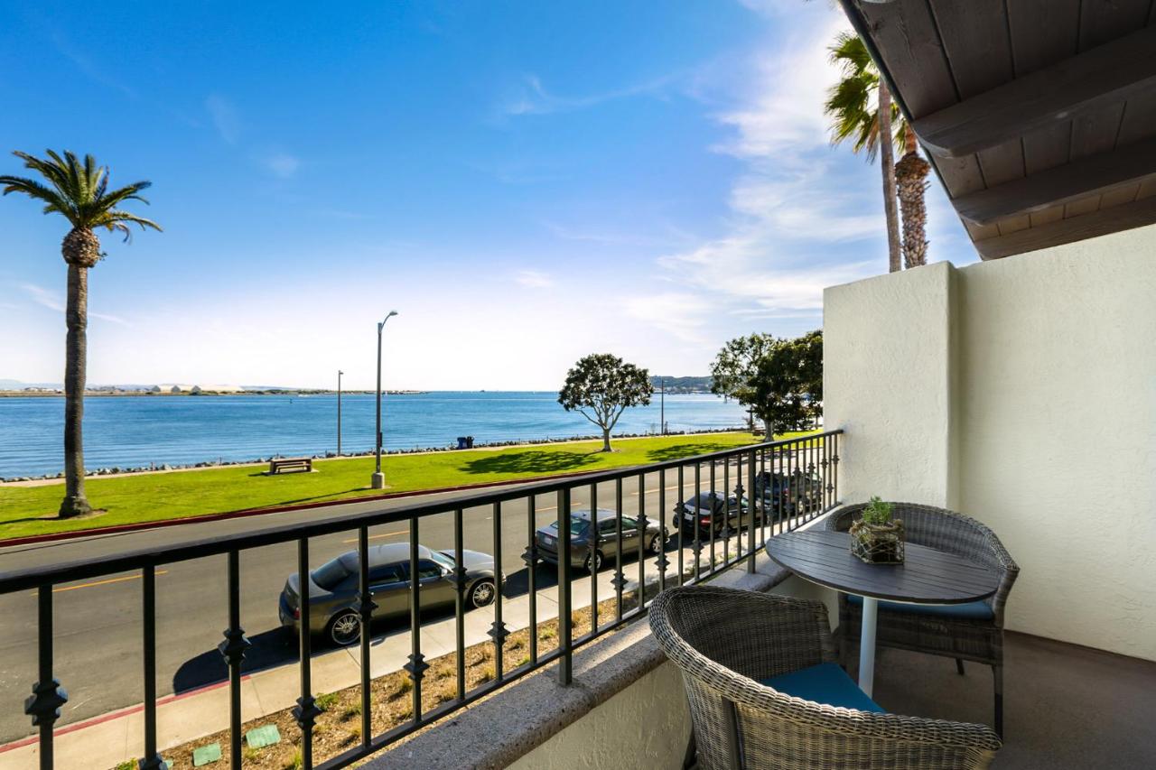 King Room with Bay View at Kona Kai San Diego