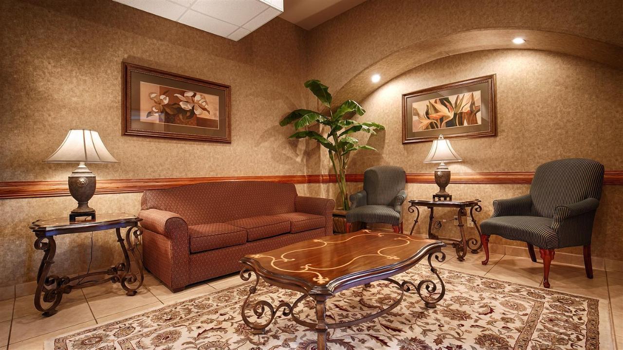  | Best Western Casa Villa Suites
