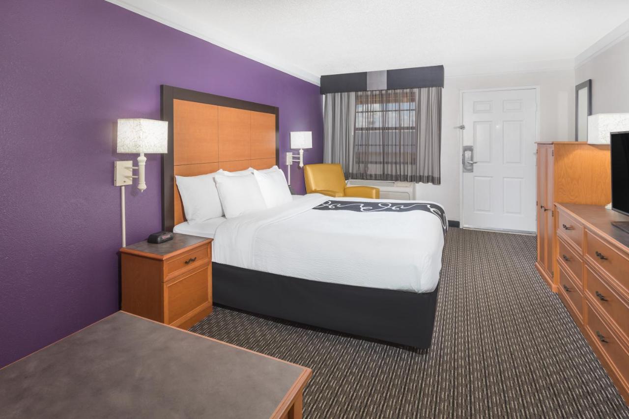 King Room - Non-Smoking at Baymont by Wyndham Greenville Woodruff Rd