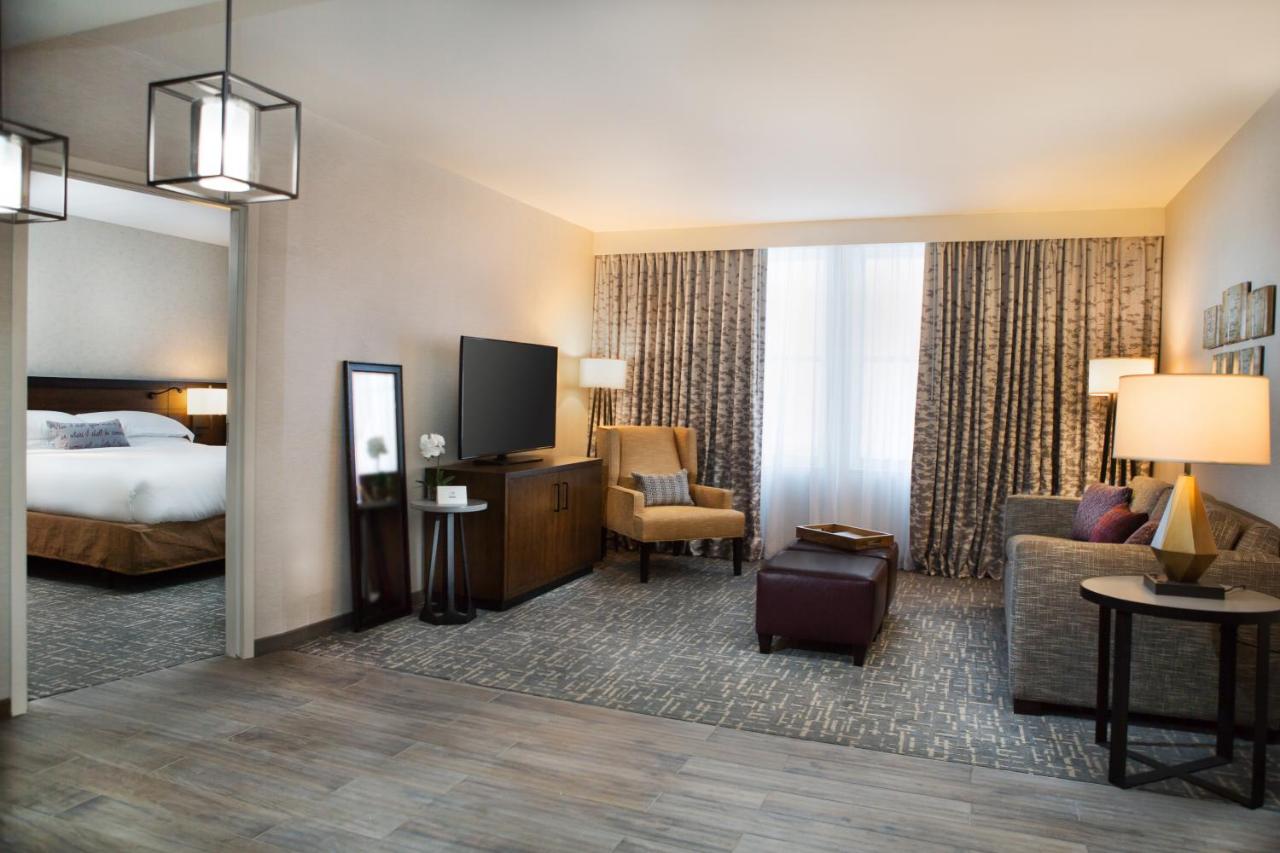 Deluxe King Suite at Hotel Madison & Shenandoah Conference Ctr