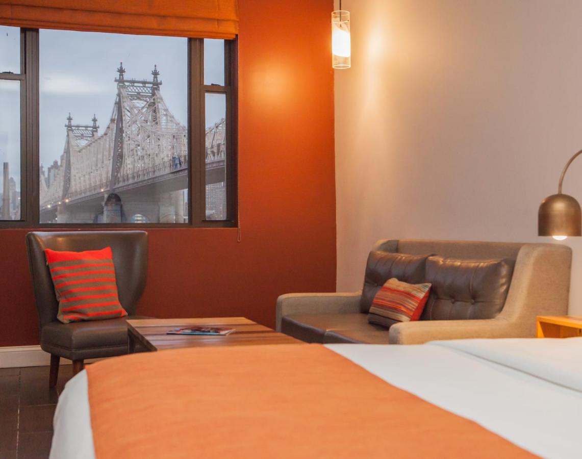 Deluxe King Room at Ravel Hotel Trademark Collection by Wyndham