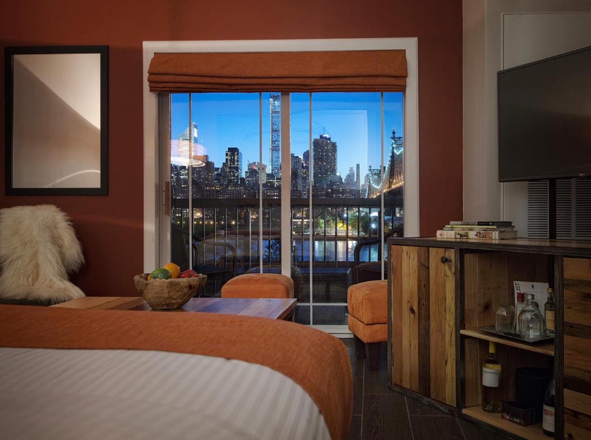 Premier King City View Room  at Ravel Hotel Trademark Collection by Wyndham