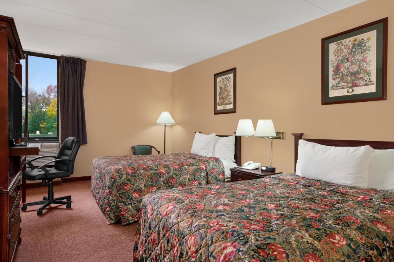 Double Room with Two Double Beds - Smoking at Days Inn by Wyndham Hagerstown I-70