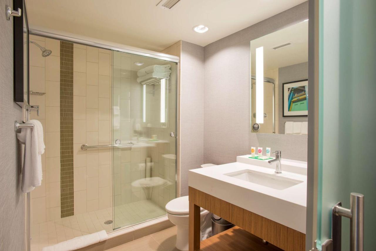 Premium King Room at Hyatt Place Cincinnati / Sharonville Convention Center
