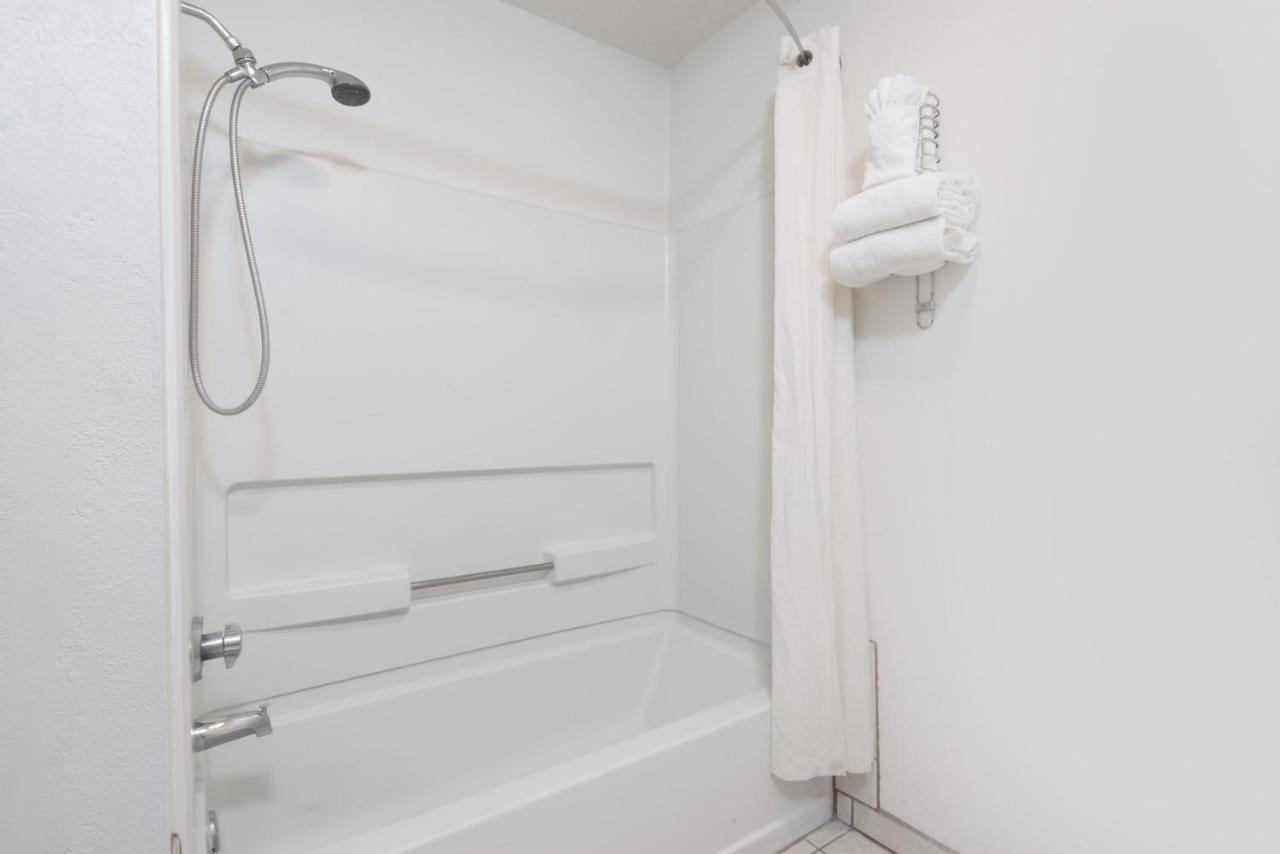 Studio Suite with Two Queen Beds - Non-Smoking at Super 8 by Wyndham Bernalillo
