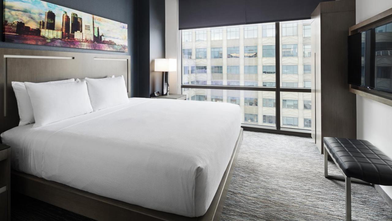 Deluxe King Suite at Hyatt House Jersey City