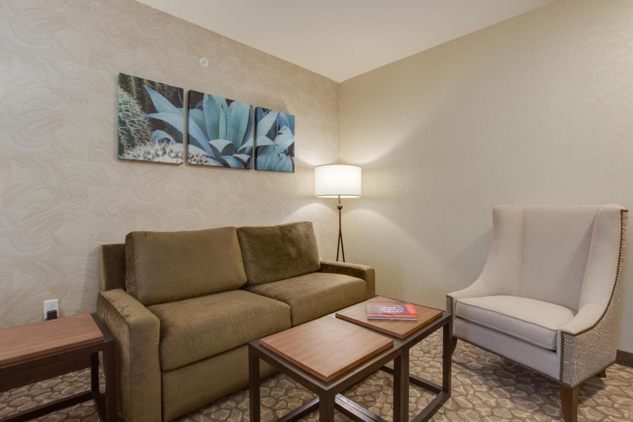 Junior Suite at Cliff Castle Casino Hotel