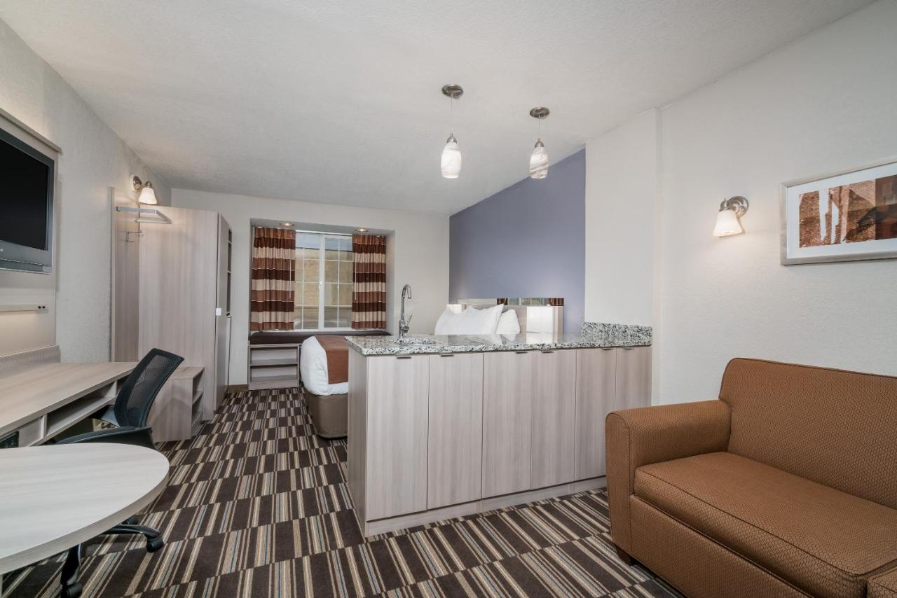 Queen Studio Suite - Non-Smoking at Microtel Inn & Suites by Wyndham Rochester North Mayo Clinic