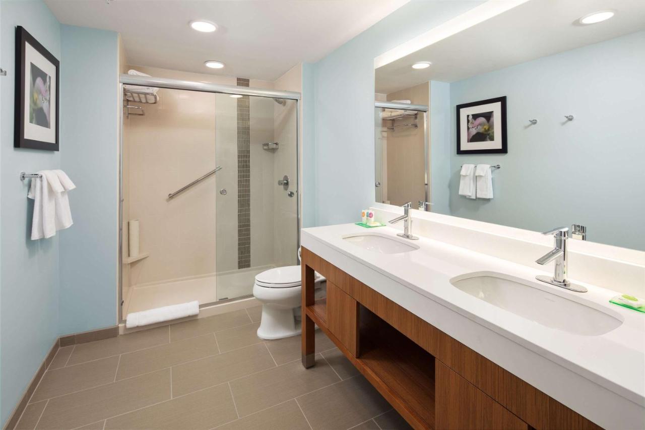 One-Bedroom King Suite - Non-Smoking at Hyatt Place Knoxville Downtown