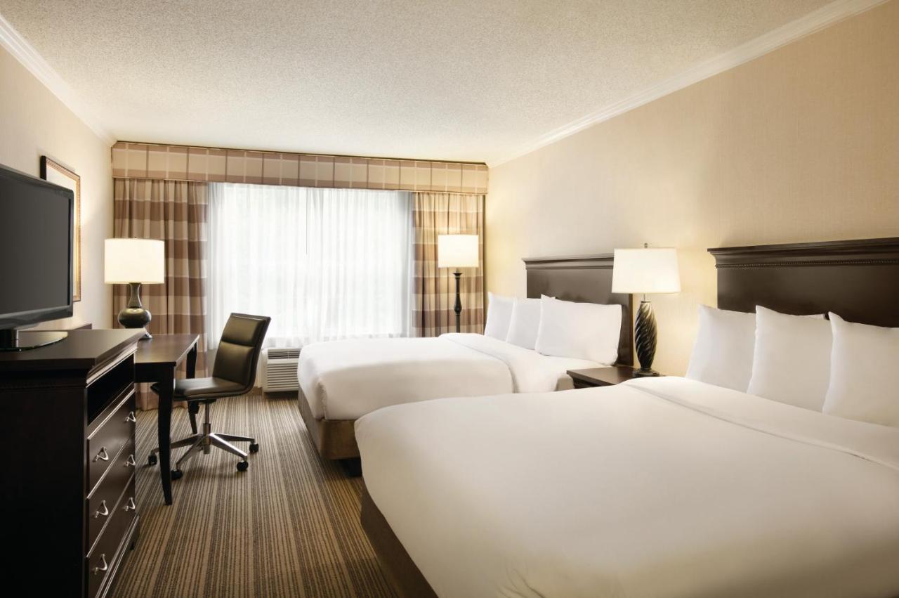 Guest Room with Two Queen Beds at Country Inn & Suites by Radisson, Atlanta Airport North, GA
