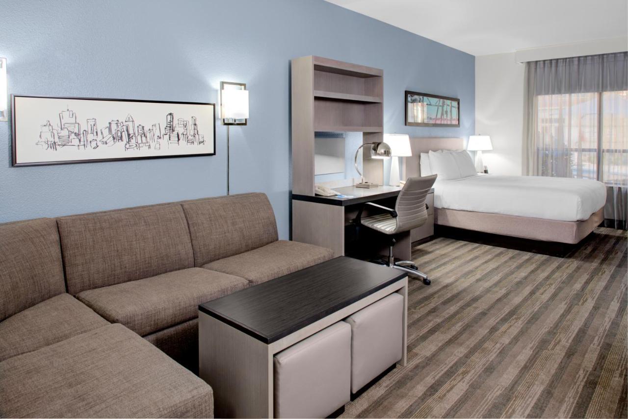 Deluxe King Studio at HYATT house Dallas/Lincoln Park