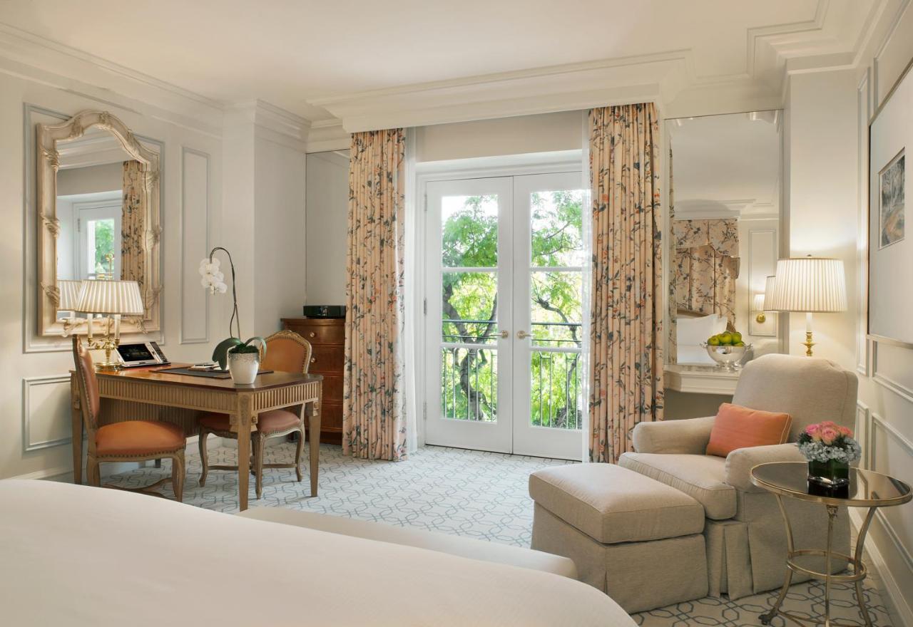 Deluxe King Room at The Peninsula Beverly Hills