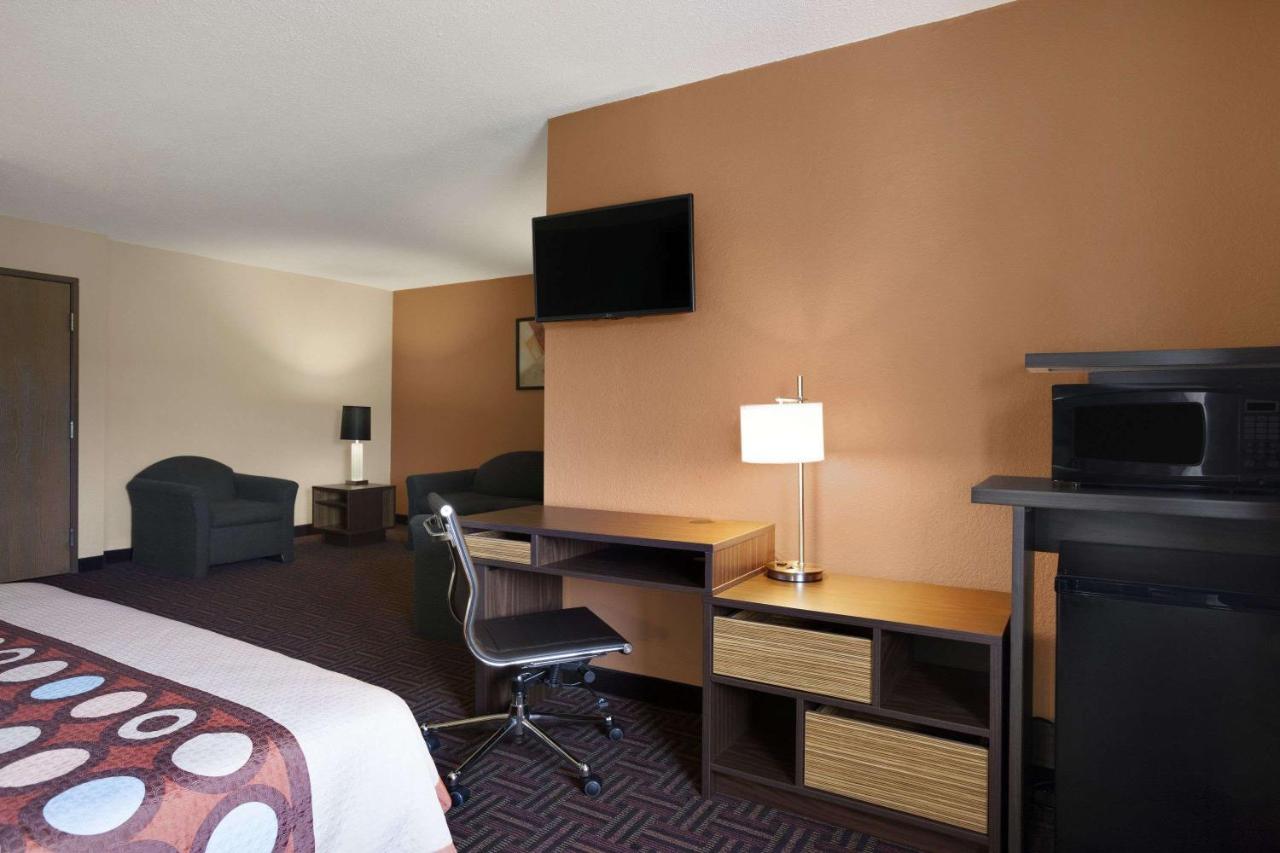 King Suite - Non-Smoking at Super 8 by Wyndham Collinsville St. Louis