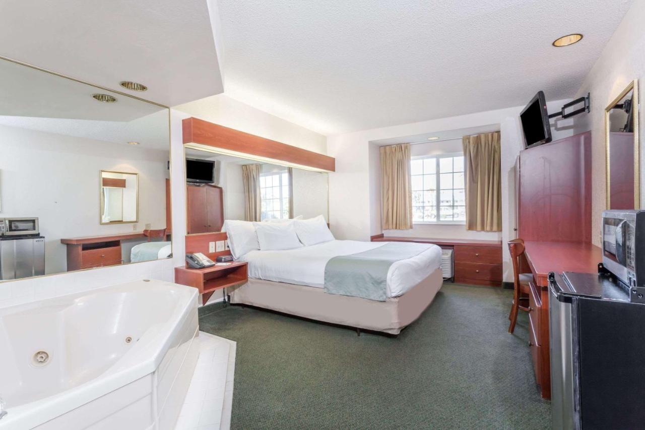 Deluxe King Suite - Non-Smoking at Microtel Inn & Suites by Wyndham Marianna