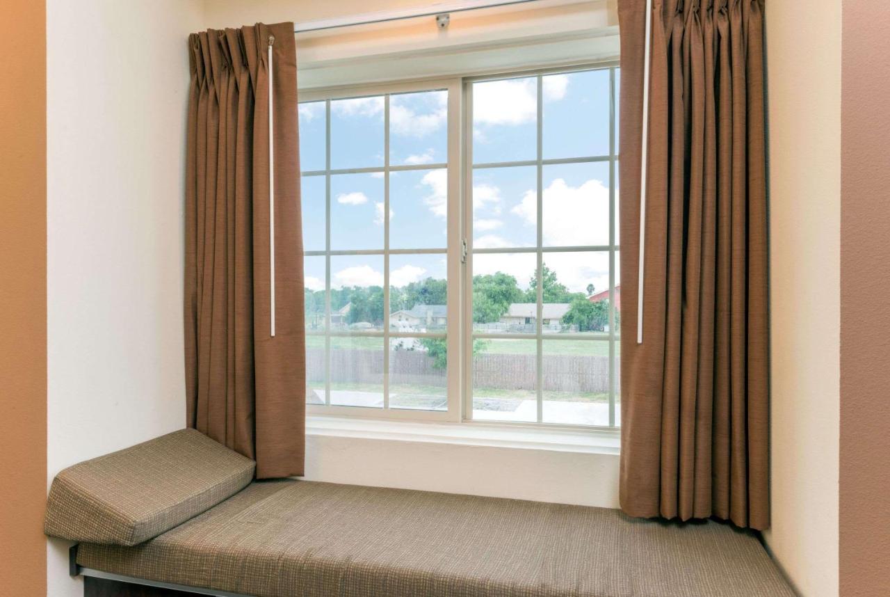 Queen Suite - Non-Smoking at Microtel Inn and Suites Eagle Pass