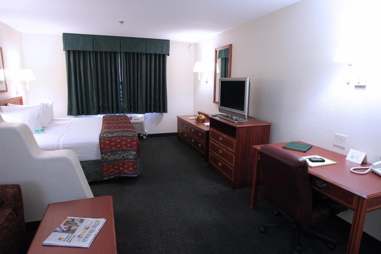 King Suite with Sofa Bed - Non-Smoking at Garden Place Suites