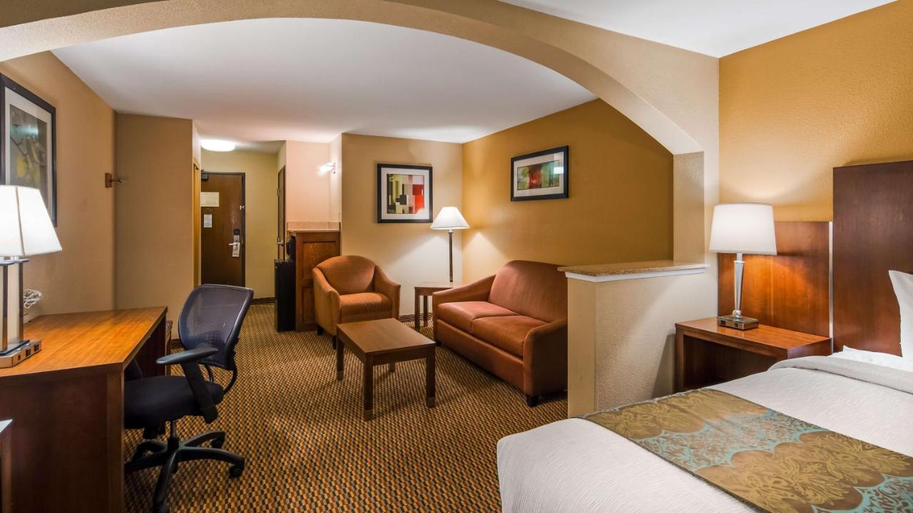 King Suite - Non-Smoking at Best Western Plus Airport Inn & Suites