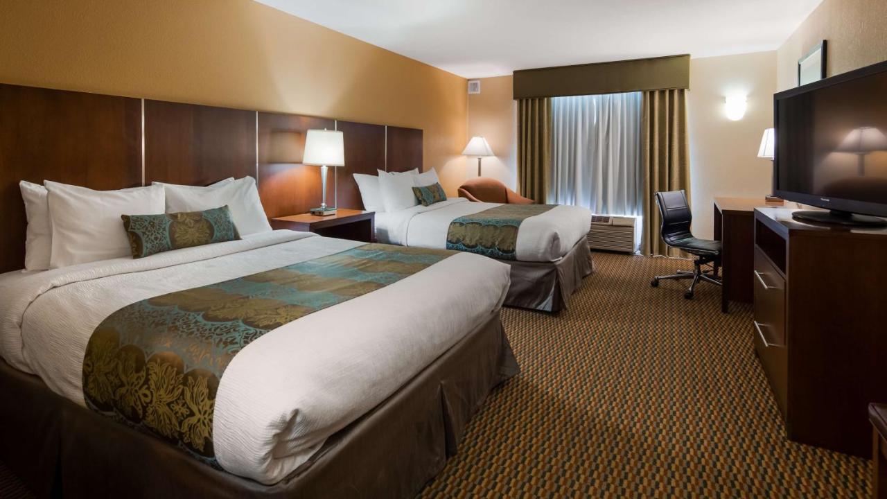 Queen Room with Two Queen Beds - Non-Smoking at Best Western Plus Airport Inn & Suites
