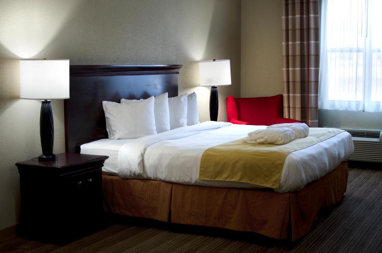 King Room - Disability Access/Non-Smoking at Country Inn & Suites by Radisson, Ithaca, NY