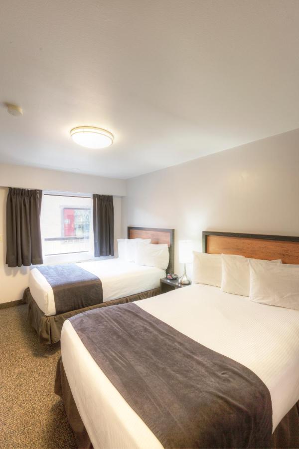 Double Room with Two Double Beds at Hotel Ruby