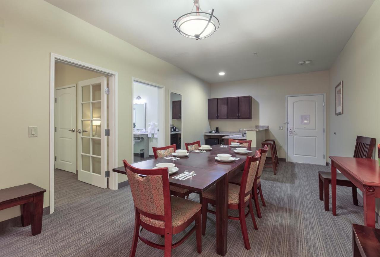 Premium One-Bedroom King Suite with Kitchenette at Country Inn & Suites by Radisson, San Marcos, TX