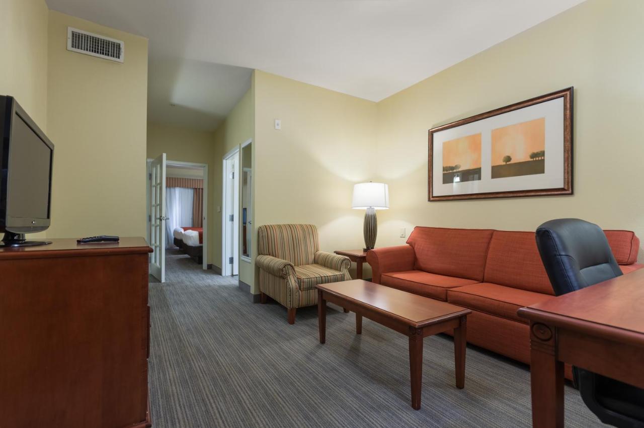 One-Bedroom Suite with Two Queen Beds at Country Inn & Suites by Radisson, San Marcos, TX