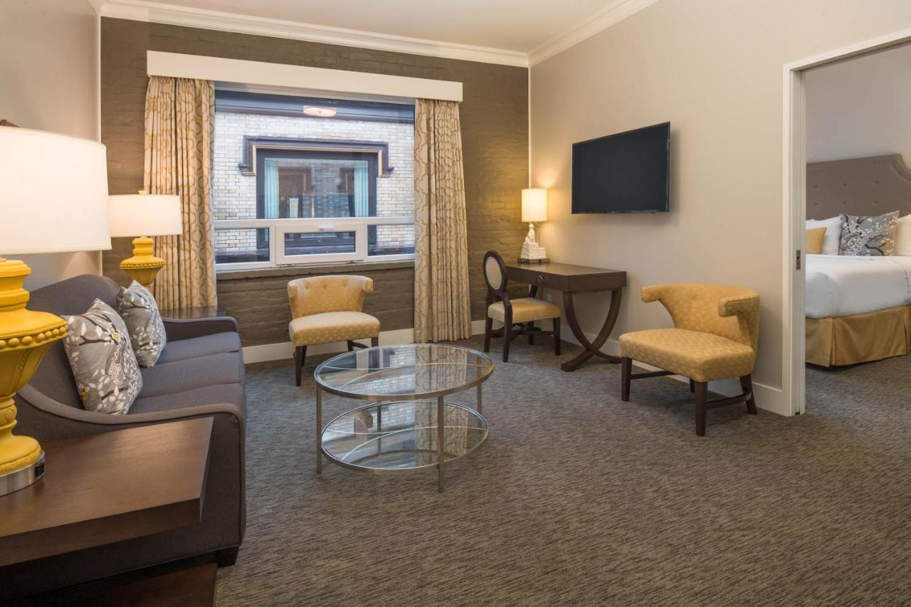 Executive King Suite at Mark Spencer Hotel