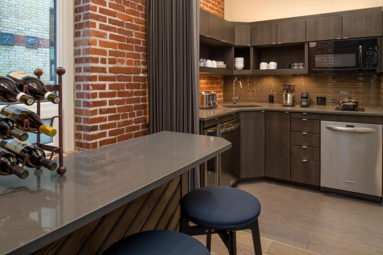 One-Bedroom Suite at Mark Spencer Hotel