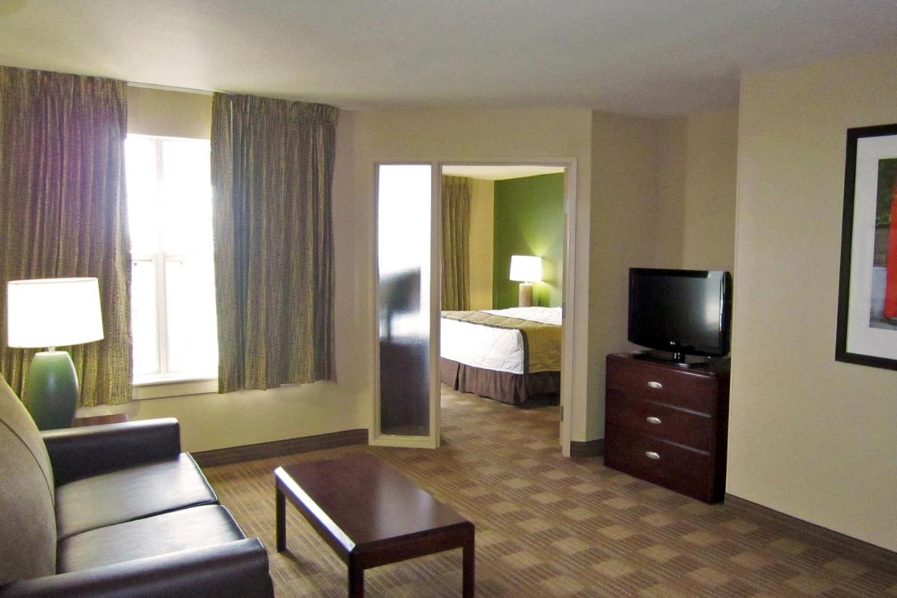 One Bedroom Suite - Non-Smoking at Extended Stay America Suites Atlanta Alpharetta Northpoint W