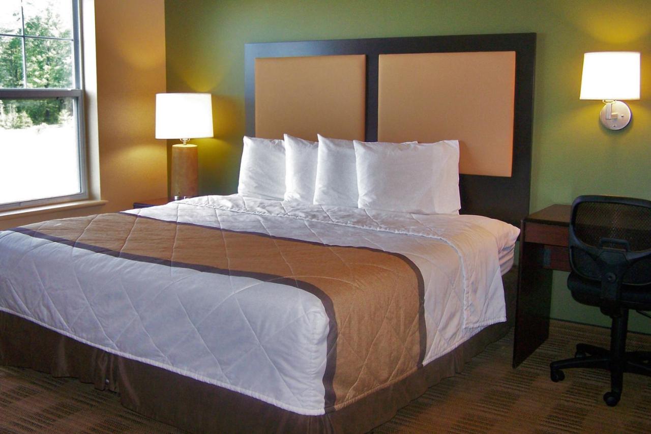One Bedroom Suite - Non-Smoking at Extended Stay America Suites Atlanta Alpharetta Northpoint W