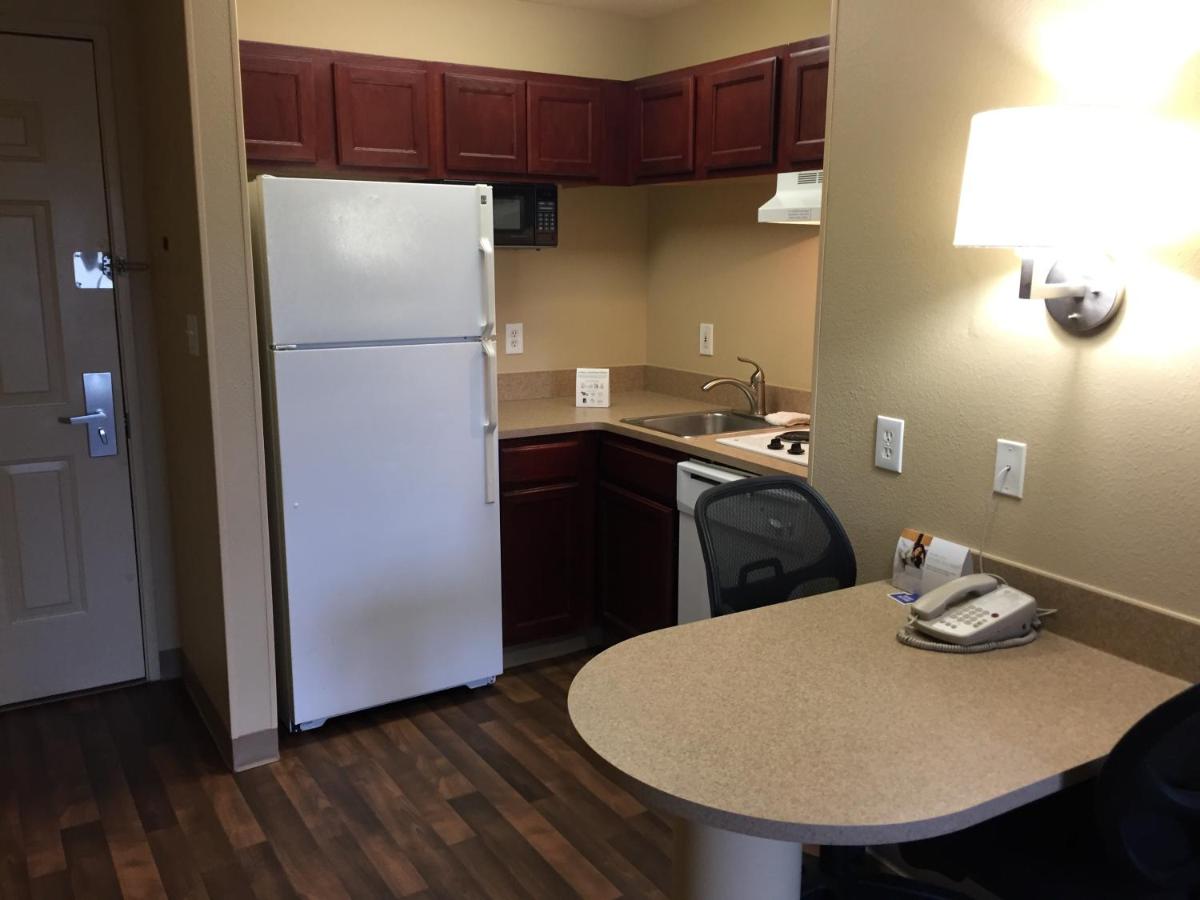 Room #51918015 at Extended Stay America Suites Dallas Plano
