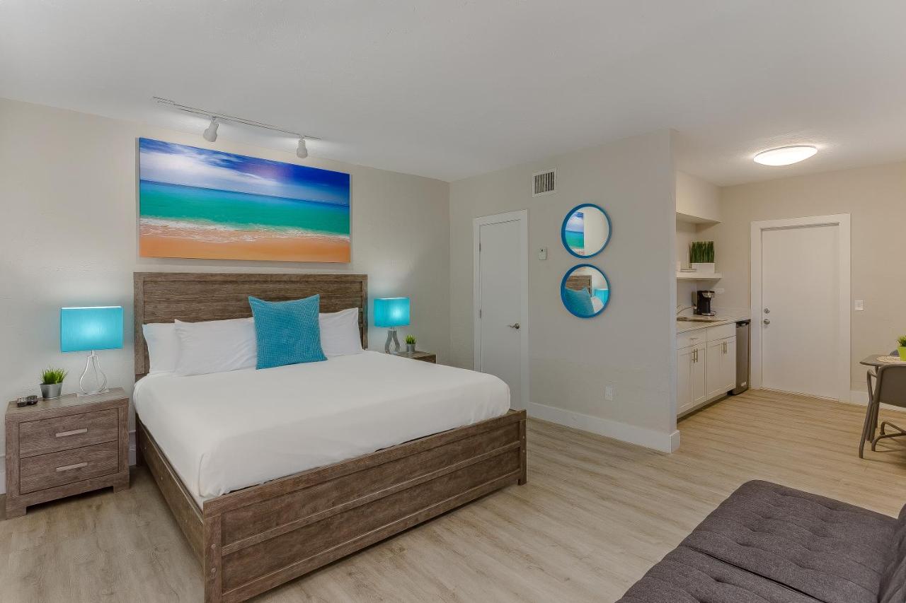 Superior King Suite at Drift Hotel