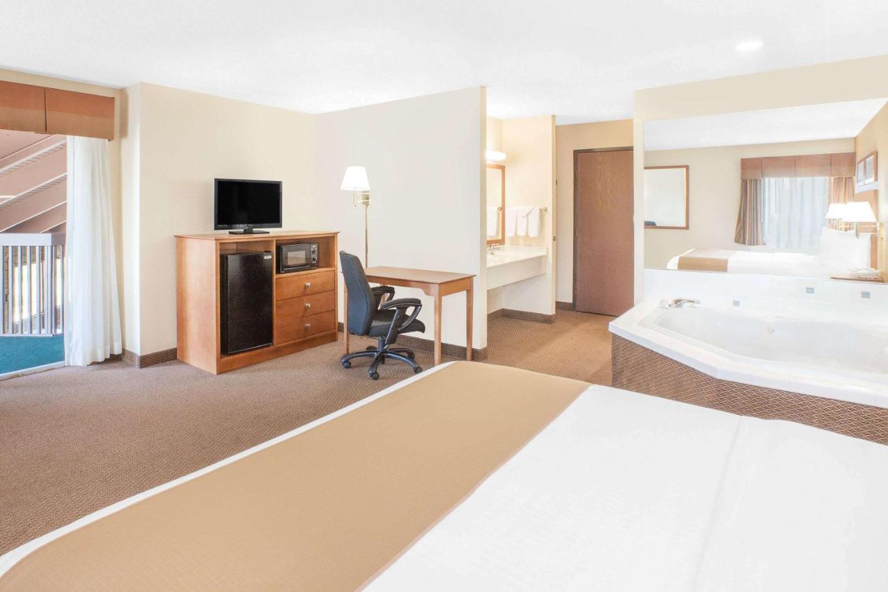 Executive King Suite - Non-Smoking at Baymont by Wyndham Port Huron