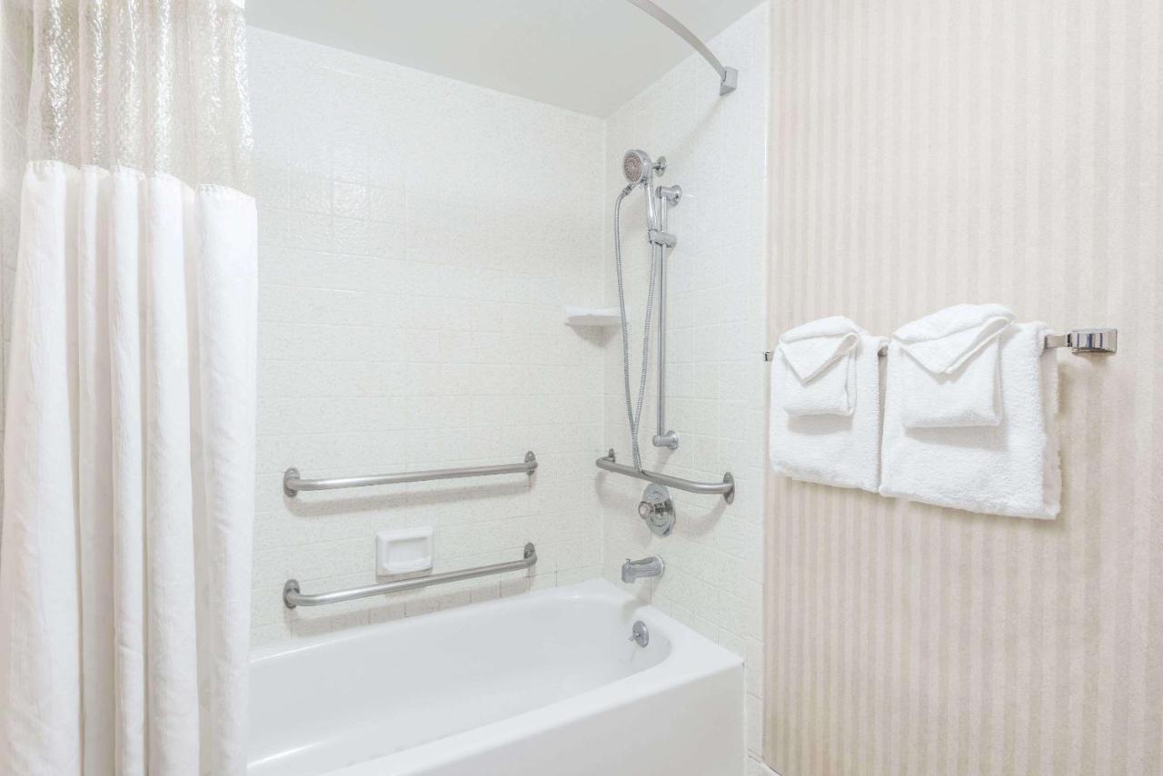 King Room - Mobility Access/Non-Smoking at Ramada by Wyndham Xenia