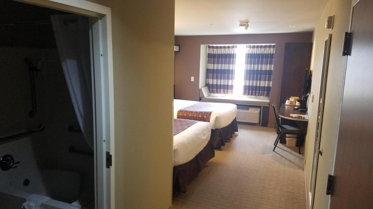Queen Room - Mobility Access/Non-Smoking at Microtel Inn & Suites by Wyndham Shelbyville