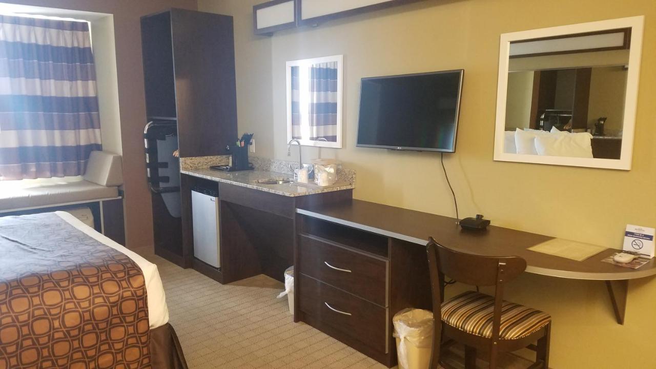 Queen Studio Suite - Hearing and Mobility Accessible/Non-Smoking at Microtel Inn & Suites by Wyndham Shelbyville