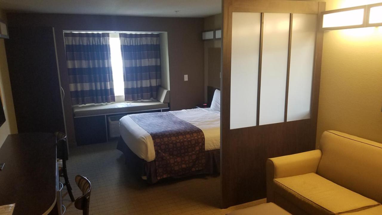 Queen Studio Suite - Non-Smoking at Microtel Inn & Suites by Wyndham Shelbyville