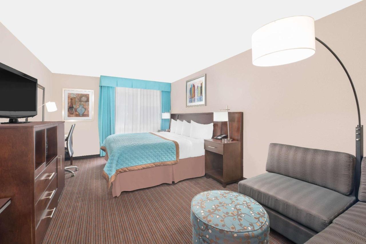 King Room - Mobility Accessible/Non-Smoking at Wyndham Garden Midland