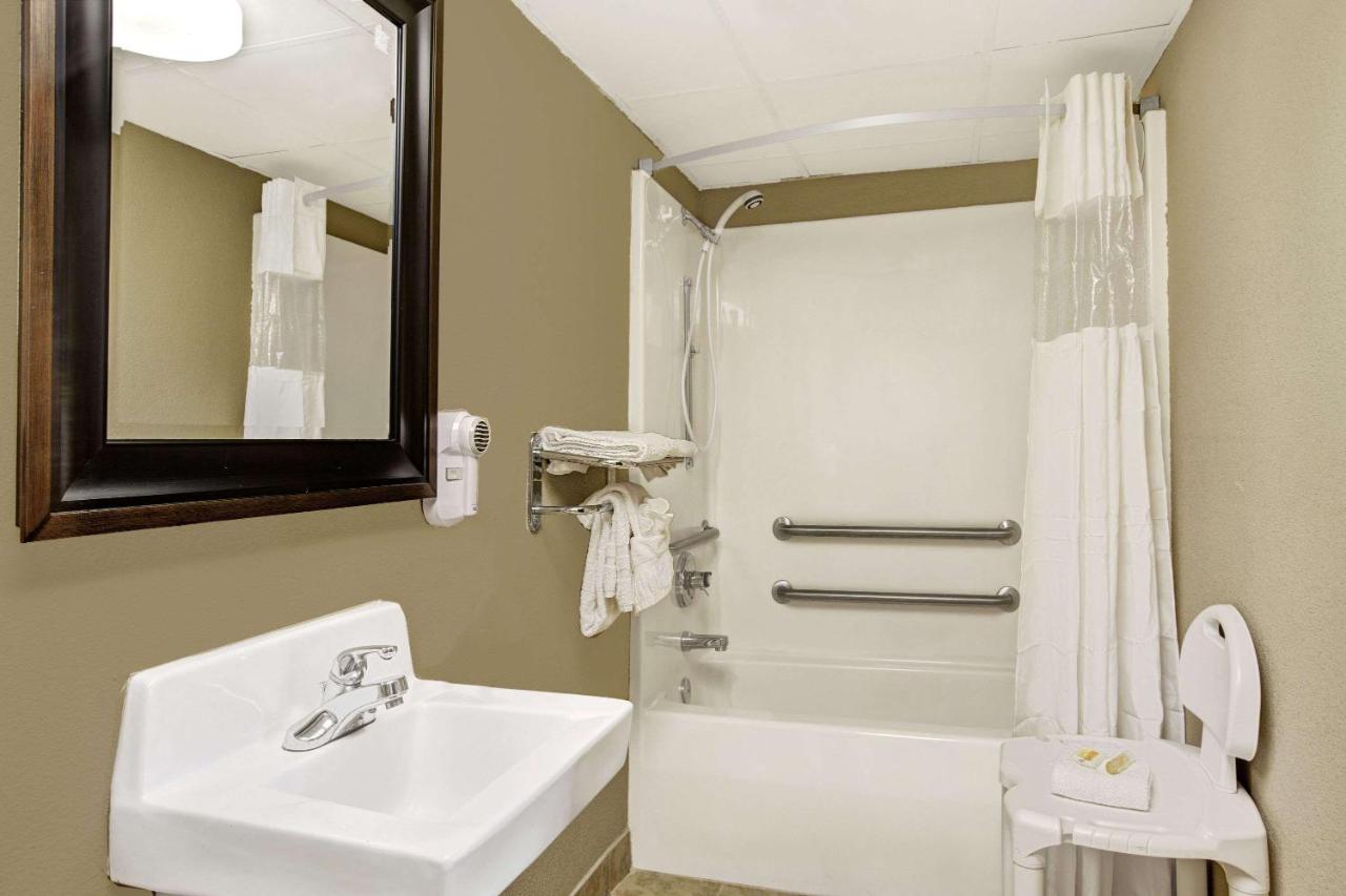 Queen Room with Two Queen Beds - Disability Access/Non-Smoking at La Quinta Inn & Suites by Wyndham Hickory