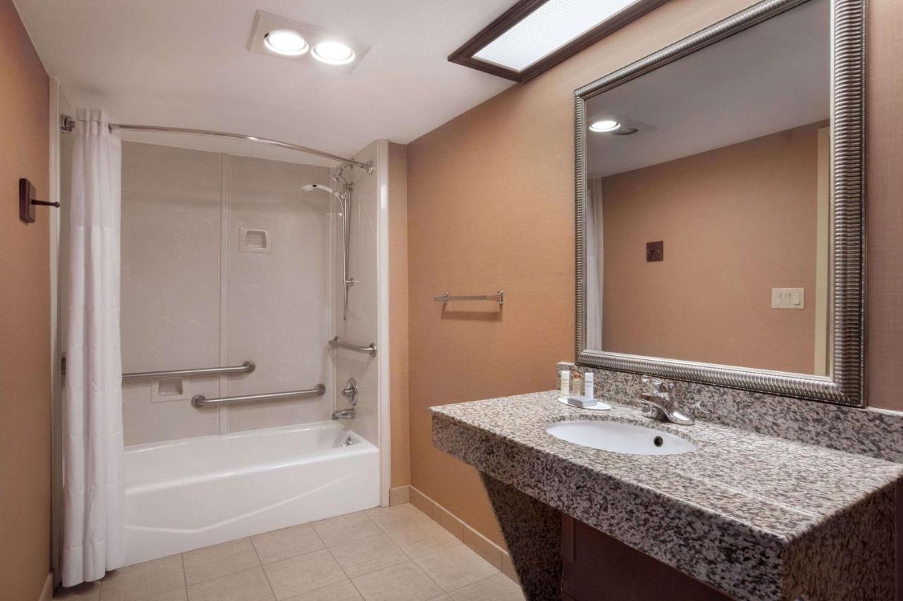 King Room - Disability Access at Days Inn & Suites by Wyndham Tyler