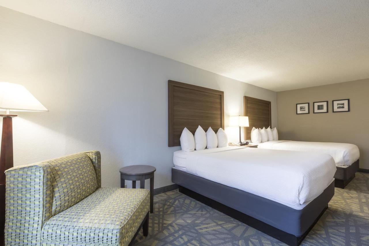 Queen Room with Two Queen Beds - Non-Smoking at La Quinta Inn & Suites by Wyndham Downtown Asheville