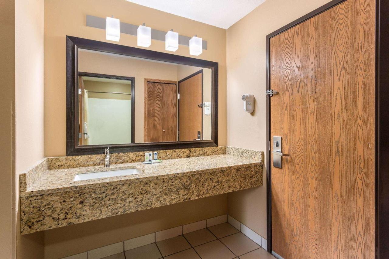King Room - Non-Smoking at AmericInn by Wyndham Boscobel