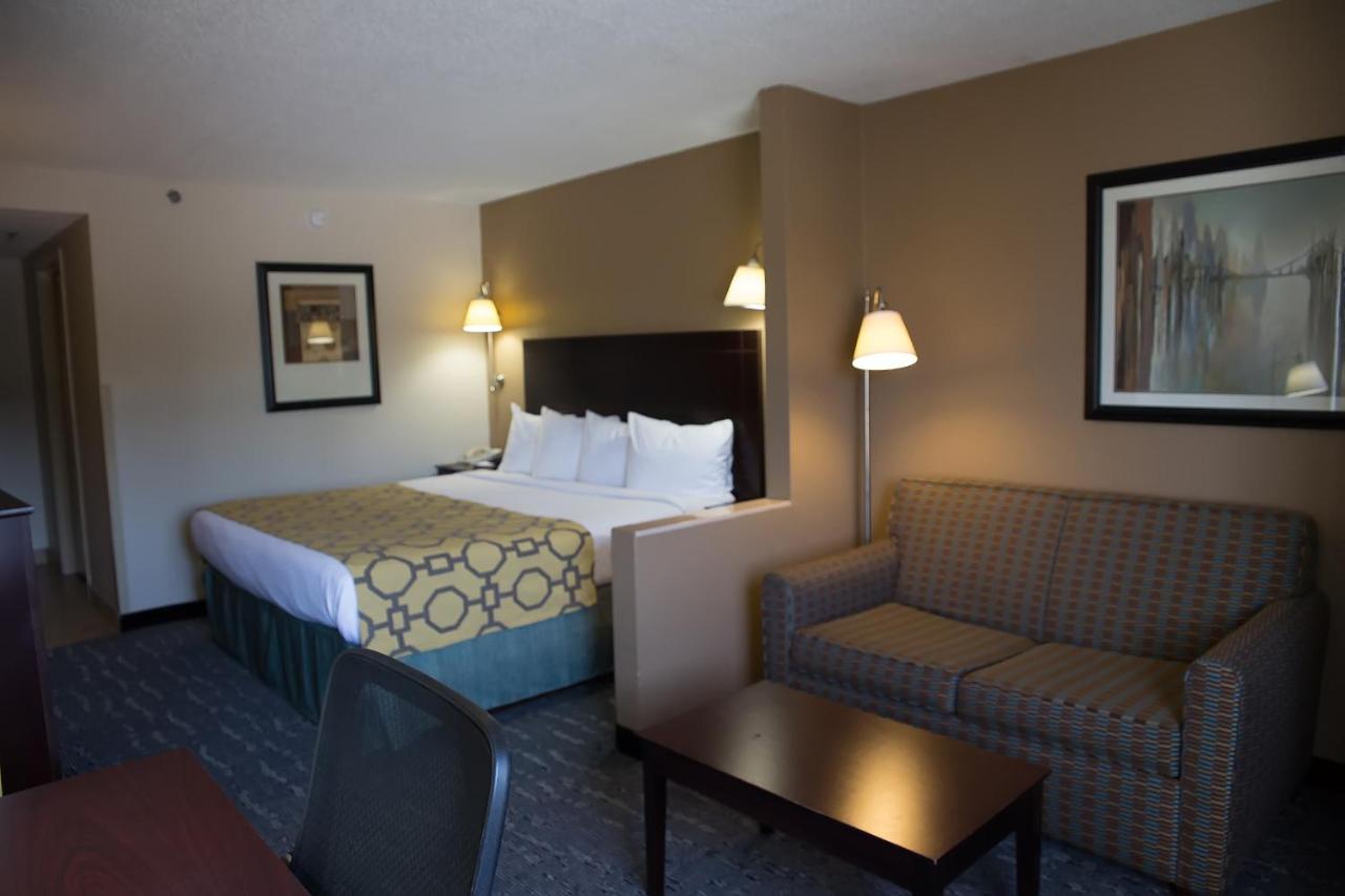King Room - Disability Access/Non-Smoking at Baymont by Wyndham Saraland