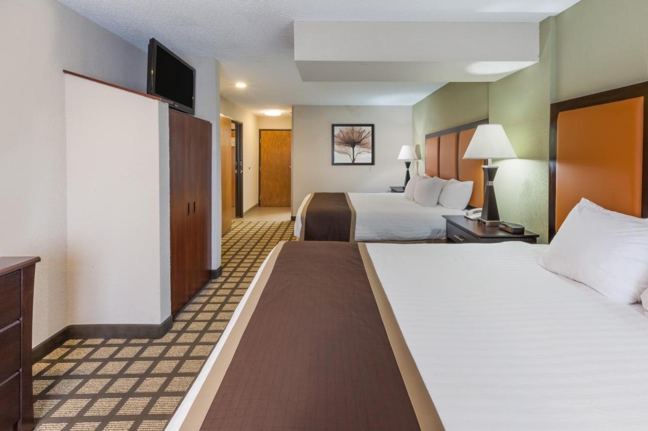Queen Room with Two Queen Beds at Baymont by Wyndham Gaylord