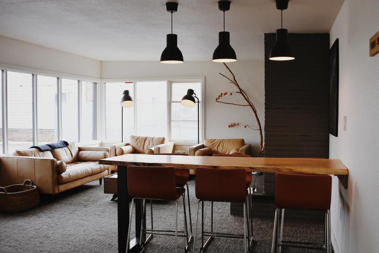 | Heliotrope Hotel